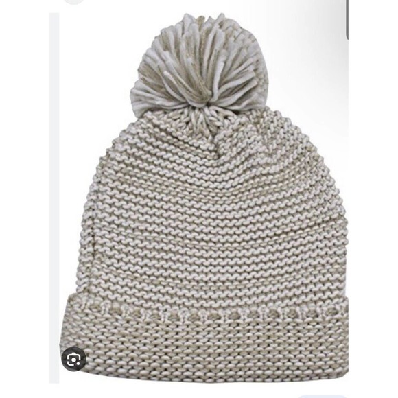 Tahari Women's O/S Chunky Marled Cuff Knit Pom Pom Beanie Hat NWT - Picture 1 of 4